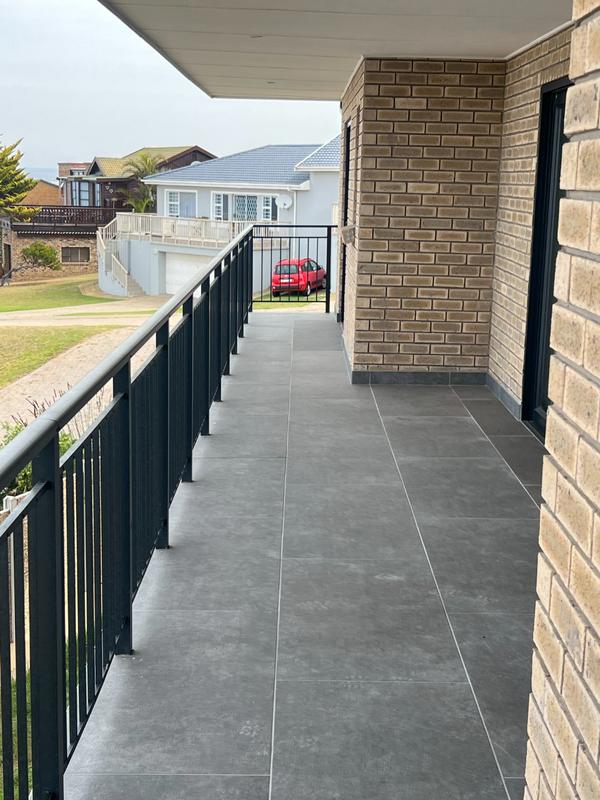 5 Bedroom Property for Sale in Dana Bay Western Cape